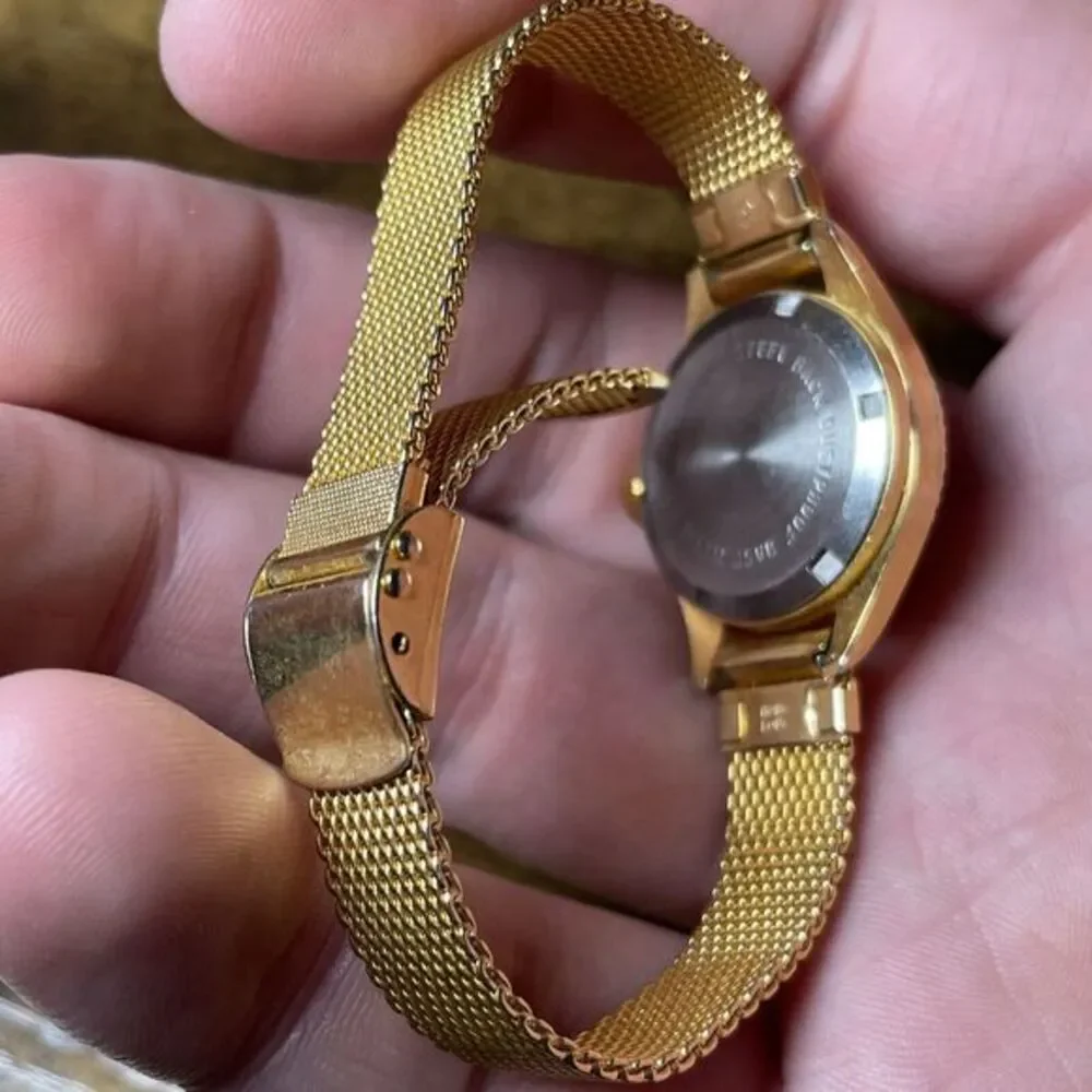 Kronaron Electra Women's vintage gold‎ wrist watch analog hong kong